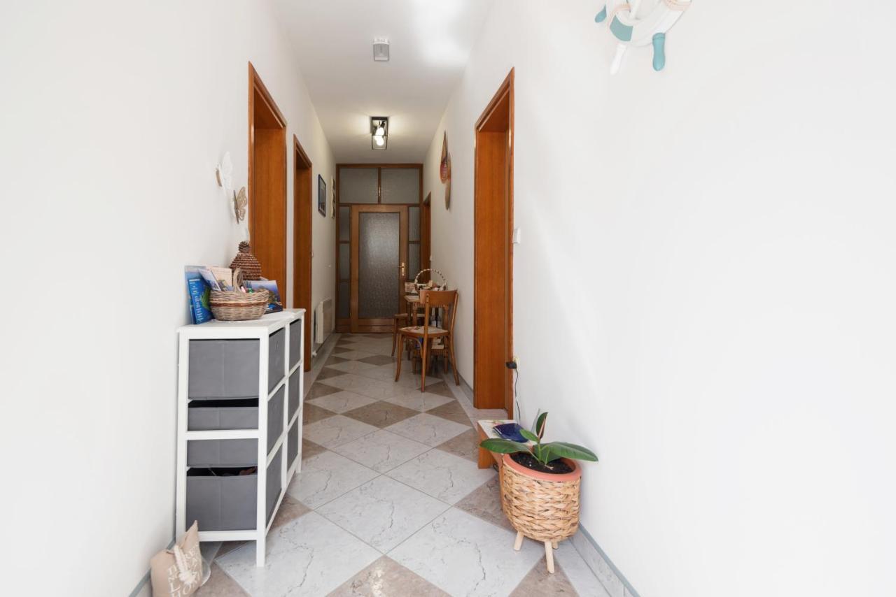 Guesthouse Sanela ポメナ エクステリア 写真